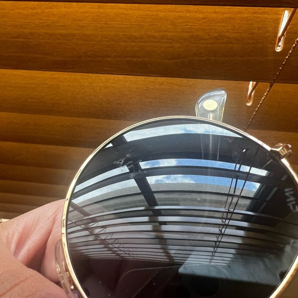 Round Sunglasses - Picture 2 of 2
